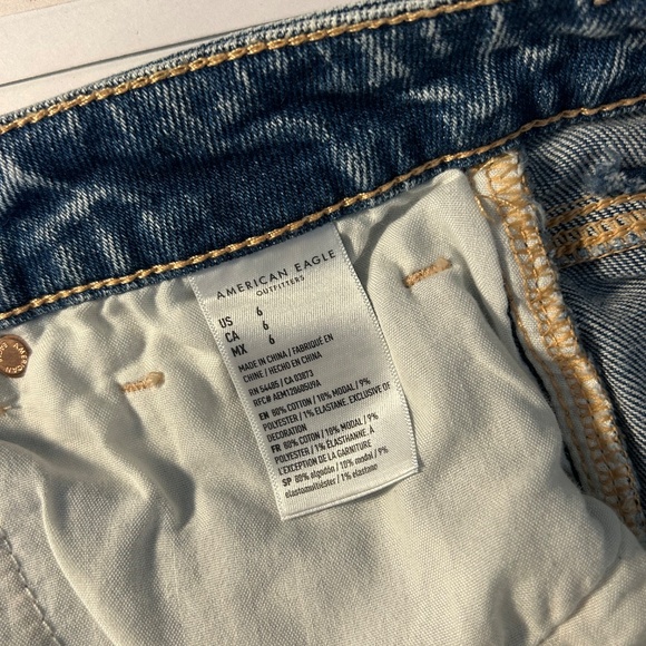 American Eagle distressed jean short - Picture 5 of 5
